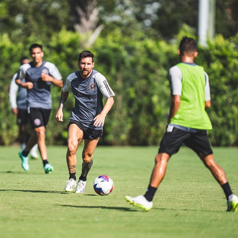 Lionel Messi Lionel Messi