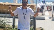 Dinu Maxer, surprins în compania unei brunete misterioase