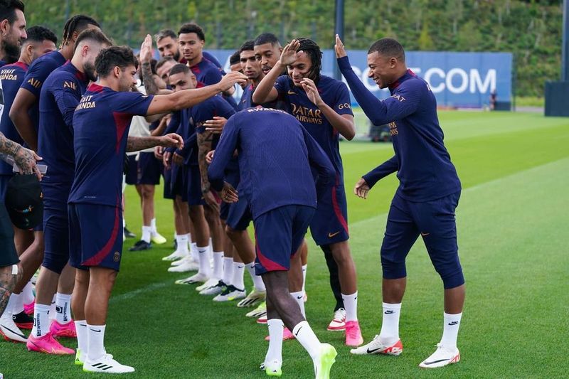 Primirea călduroasă a lui Ousmane Dembele la PSG