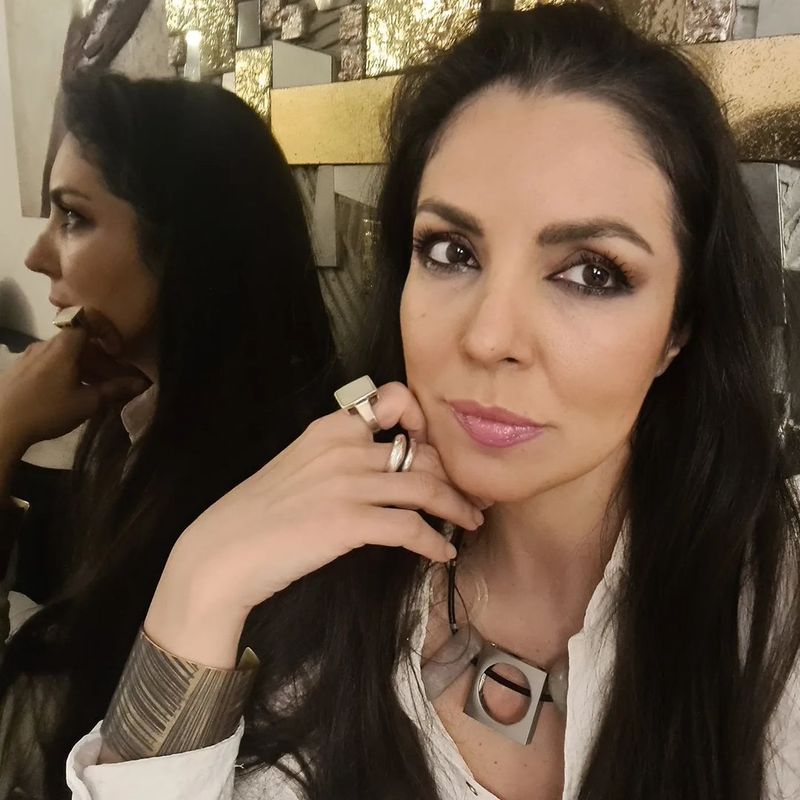Cine este și cu ce se ocupă Cristina Joia Află totul despre cariera ei de succes Cine este și cu ce se ocupă Cristina Joia Află totul despre cariera ei de succes
