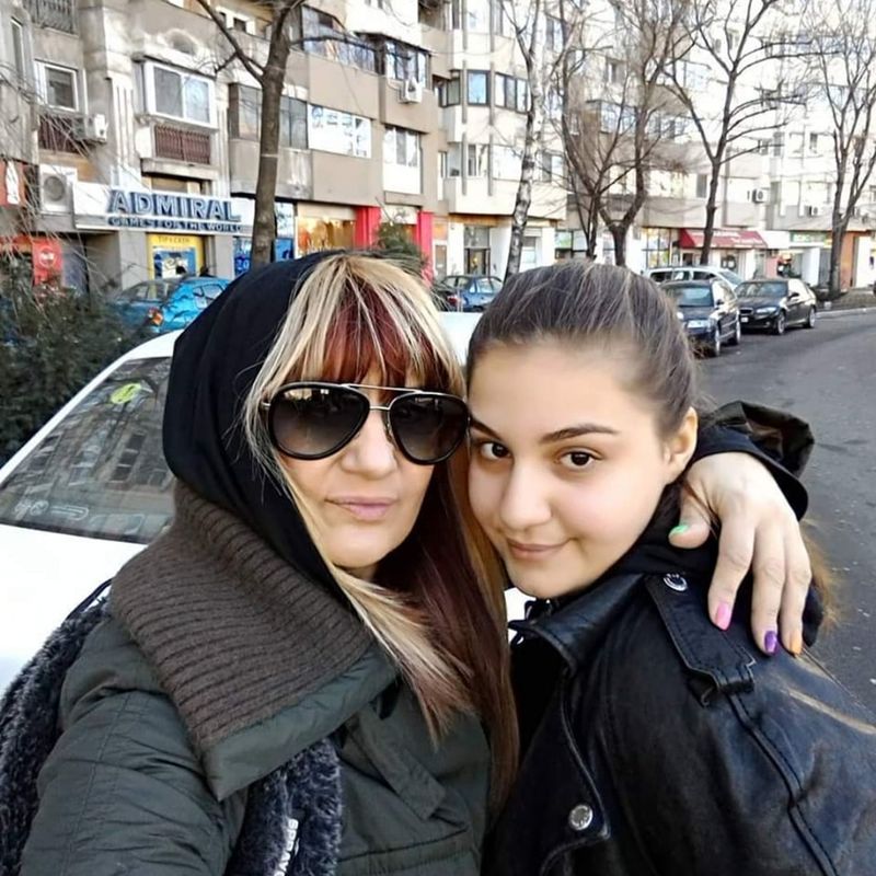 Nicola și fiica ei, Maria