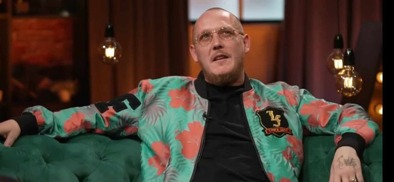 What's Up, What's Up probleme de sanatate, What's Up anunt, What's Up declaratii