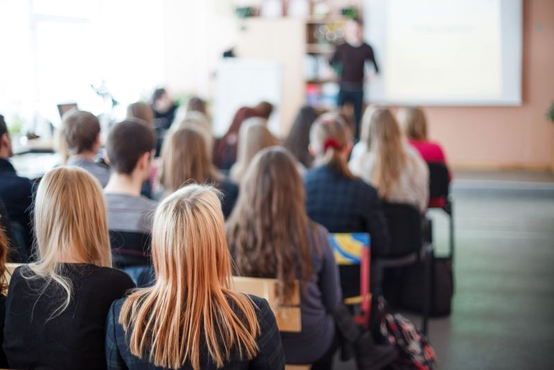 Admitere ASE septembrie 2023. Vezi care sunt documentele necesare pentru înscrierea în programele de Licență sau Master