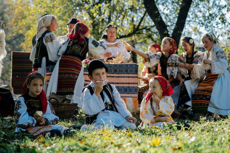 Urări de Sfânta Maria Mică 2023