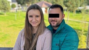 Câți bani a primit din partea statului soțul Alexandrei, după ce tânăra a murit în agonie la Maternitatea Botoșani?! Suma ridicolă acordată de autoritățile locale pentru îngrijirea celor trei copii rămași orfani de mamă
