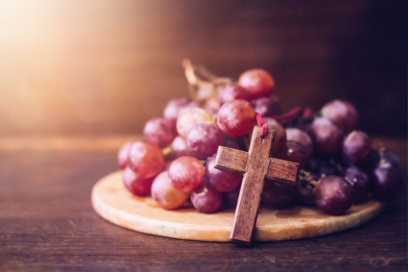 &Icirc;nalţarea Sfintei Cruci 2023. 8 superstiții legate de cea mai veche sărbătoare creștină