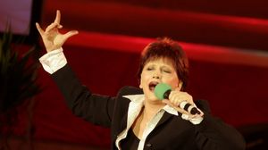 Cine este Dida Drăgan? Biografie: vârstă, studii, carieră, familie. Află totul despre artista cu „vocea de flacără”