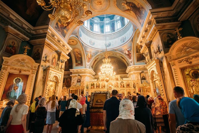 Sărbători ortodoxe octombrie 2023. Vezi care sunt sărbătorile cu cruce roșie &icirc;n cea de-a două lună de toamnă