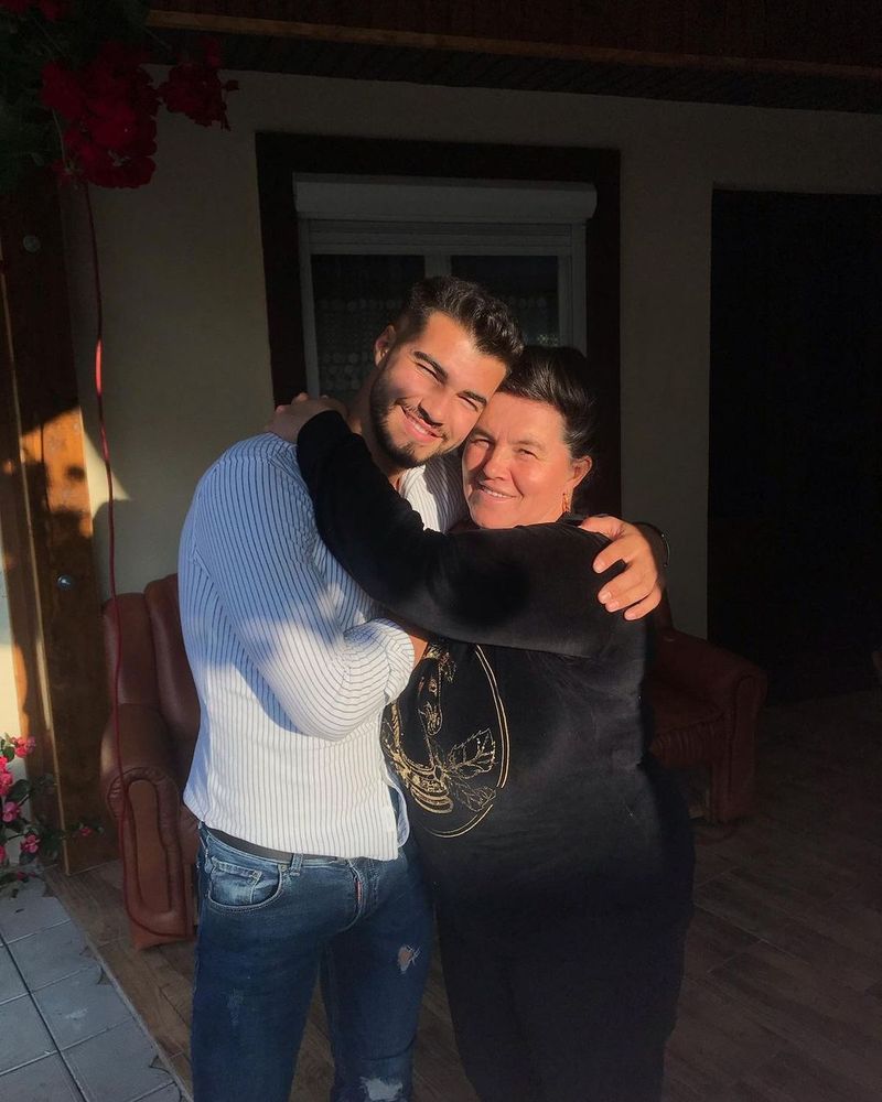 Iancu Sterp si mama geta
