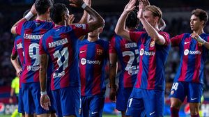 Centralul român lăudat după arbitrajul din meciul FC Barcelona – Antwerp! Cine este jucătorul pe care catalanii îl consideră noul Lionel Messi?  Centralul român lăudat după arbitrajul din meciul FC Barcelona – Antwerp! Cine este jucătorul pe care catalanii îl consideră noul Lionel Messi?