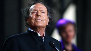 Cine este Julio Iglesias Biografie vârstă, carieră, familie