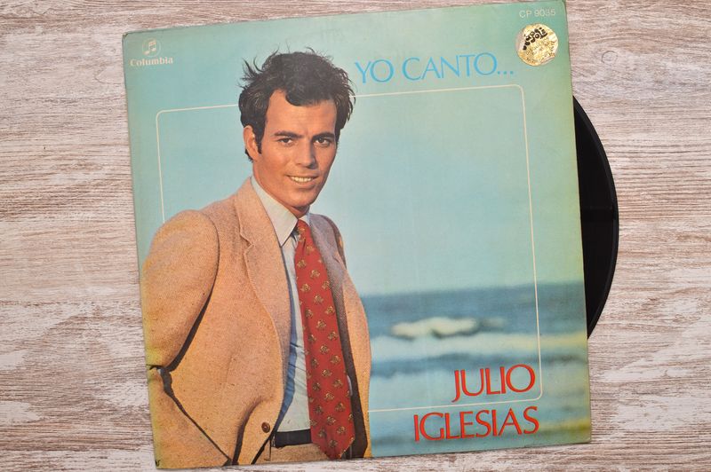 Cine este Julio Iglesias Biografie vârstă, carieră, familie