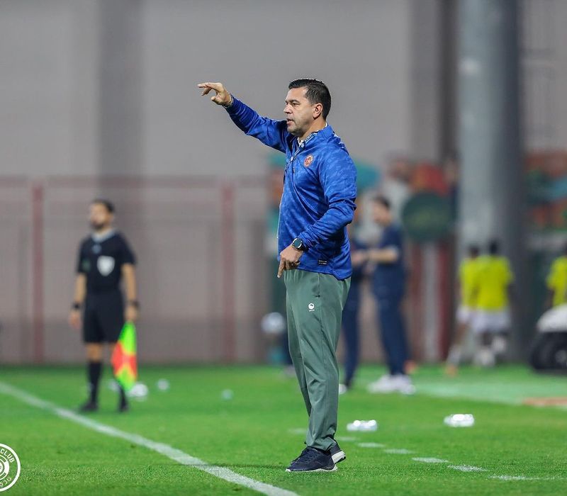 Cosmin Contra, tehnicianul rom&acirc;n de pe banca formației Damac&nbsp;