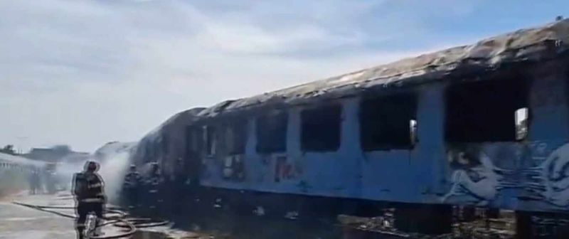 incendiu capitală, incendiu tren, incendiu de proporții, incendiu vagoane tren