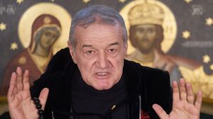 Dialog dur între Gigi Becali, Ionel Dănciulescu și Ilie Dumitrescu! Totul s-a petrecut în direct