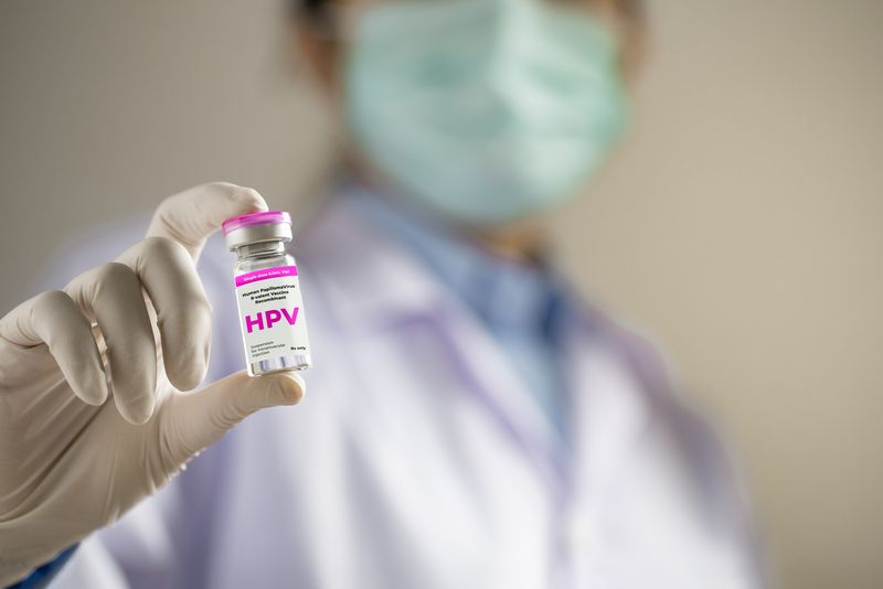 Vaccinare gratuită &icirc;mpotriva virusului HPV