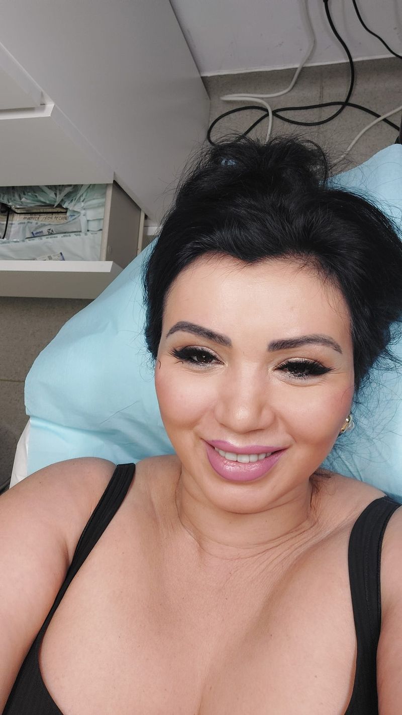 adriana bahmuțeanu, adriana bahmuțeanu operații estetice, adriana bahmuțeanu iubit, george restivan