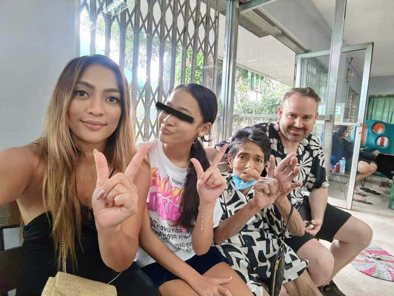 bella santiago, bella santiago mama, bella santiago familie, bella santiago filipine