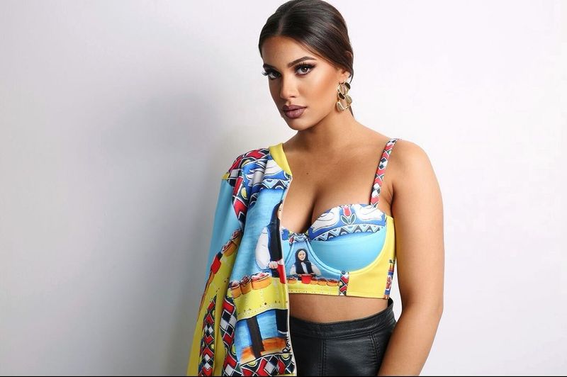 Betty Salam a mers la psiholog