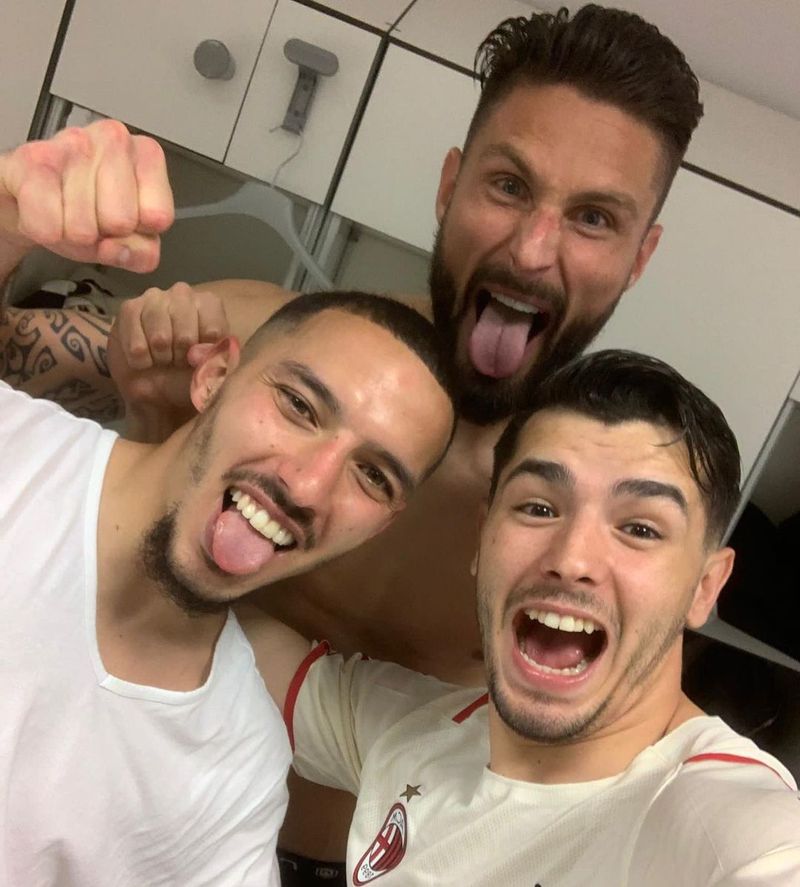 Ismael Bennacer (st&acirc;nga), Olivier Giroud (centru) și Brahim Diaz (dreapta)