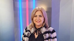 Carmen Șerban a studiat jurnalismul