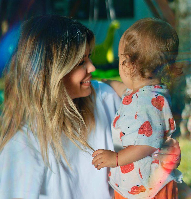 Fiica Ginei Pistol și a lui Smiley este o dansatoare în devenire