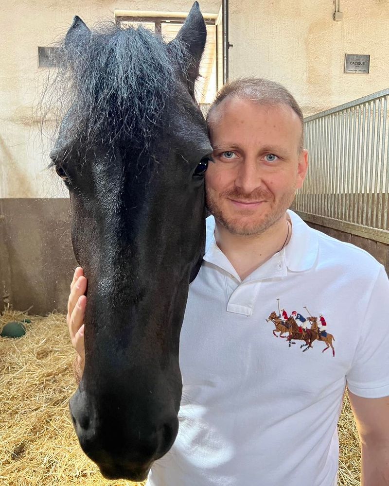 Adrian Brâncoveanu, iubitul Andreei Marin, alături de românii din Israel