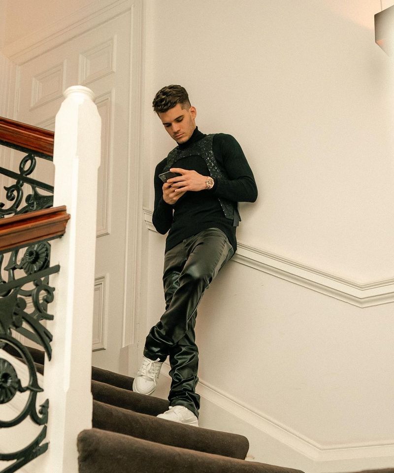 Cine este Ianis Hagi Biografie vârstă, studii, carieră. Fiul lui Gică Hagi și-a cerut iubita în căsătorie