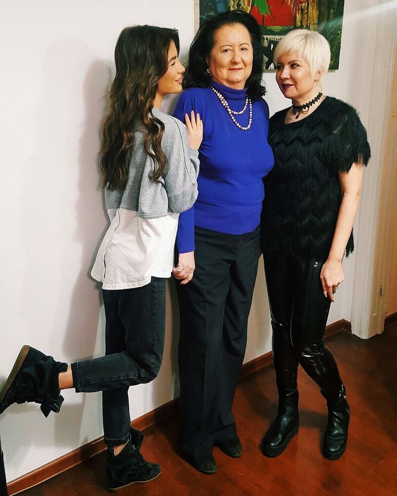 catinca roman, oana roman, mioara roman probleme, mioara roman operație 
