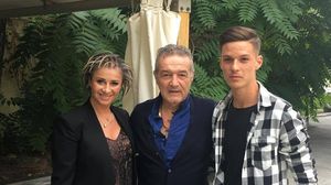 Dennis Man a pierdut procesul cu Anamaria Prodan! Impresara este dezamăgită: „E vorba de Denis, copilul meu.”  Dennis Man a pierdut procesul cu Anamaria Prodan! Impresara este dezamăgită: „E vorba de Denis, copilul meu.”