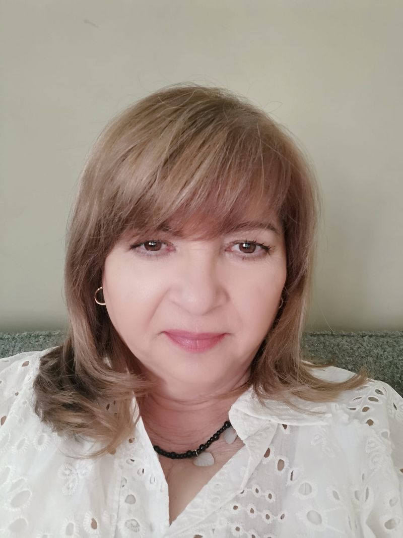 De ce nu mai pleacă Nuami Dinescu în vacanțe