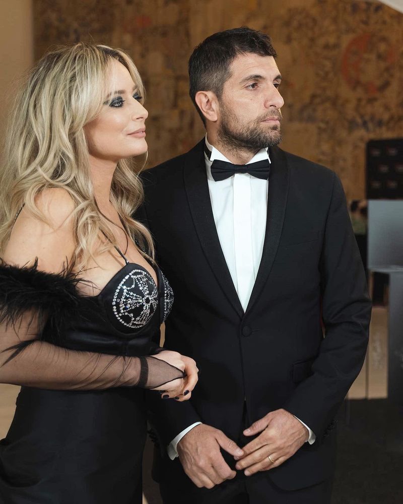 Laura Cosoi, escapadă cu familia