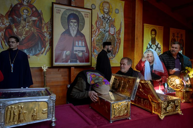 De Sf&acirc;ntul Dumitru nu ai voie să perii părul.