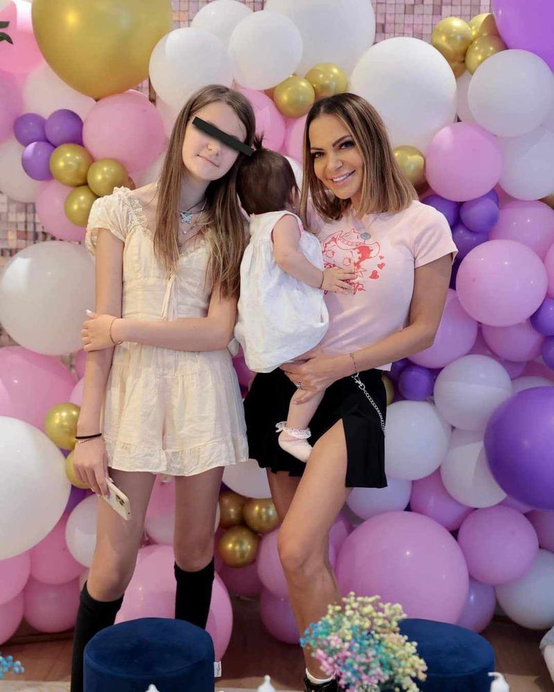 andreea antonescu, andreea antonescu fiice, andreea antonescu familie, andreea antonescu mamă