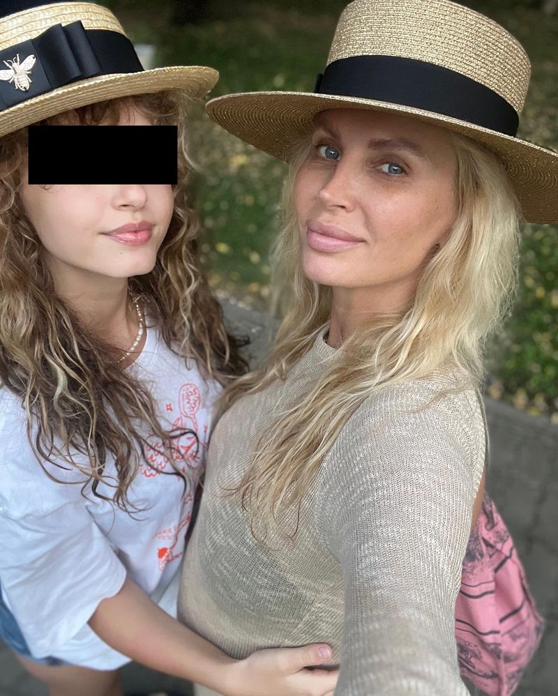 Andreea Bănică a angajat-o pe fiica ei la hotelul său din Eforie