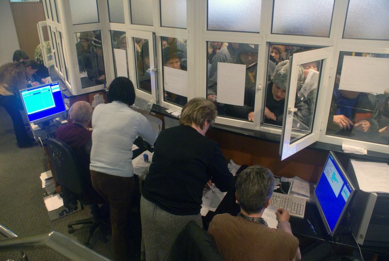 Cum poți afla vechimea &icirc;n muncă online