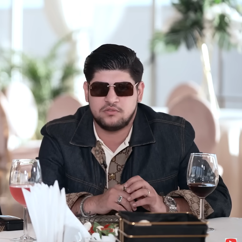 Cine este Alex Botea