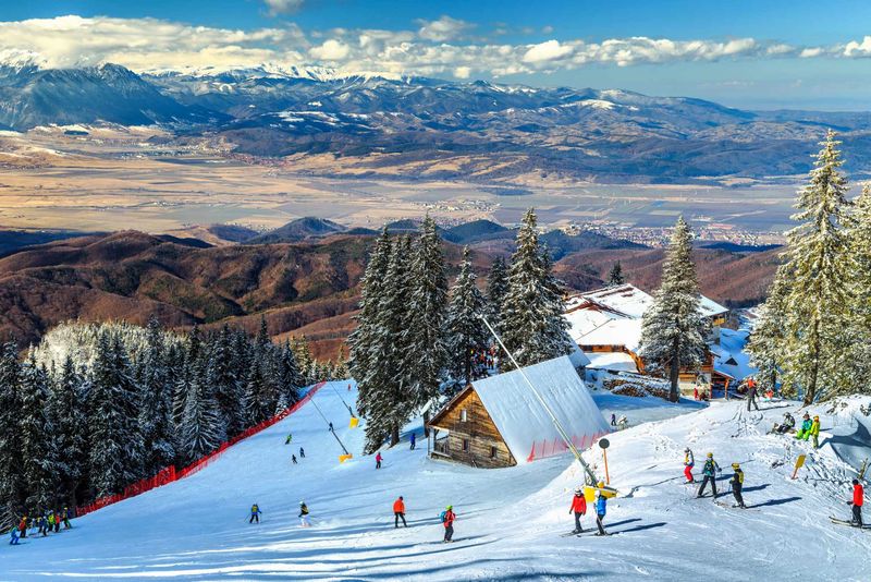 Cele mai bune destinații de iarnă în 2023: Vacanțe la zăpadă sau la soare?