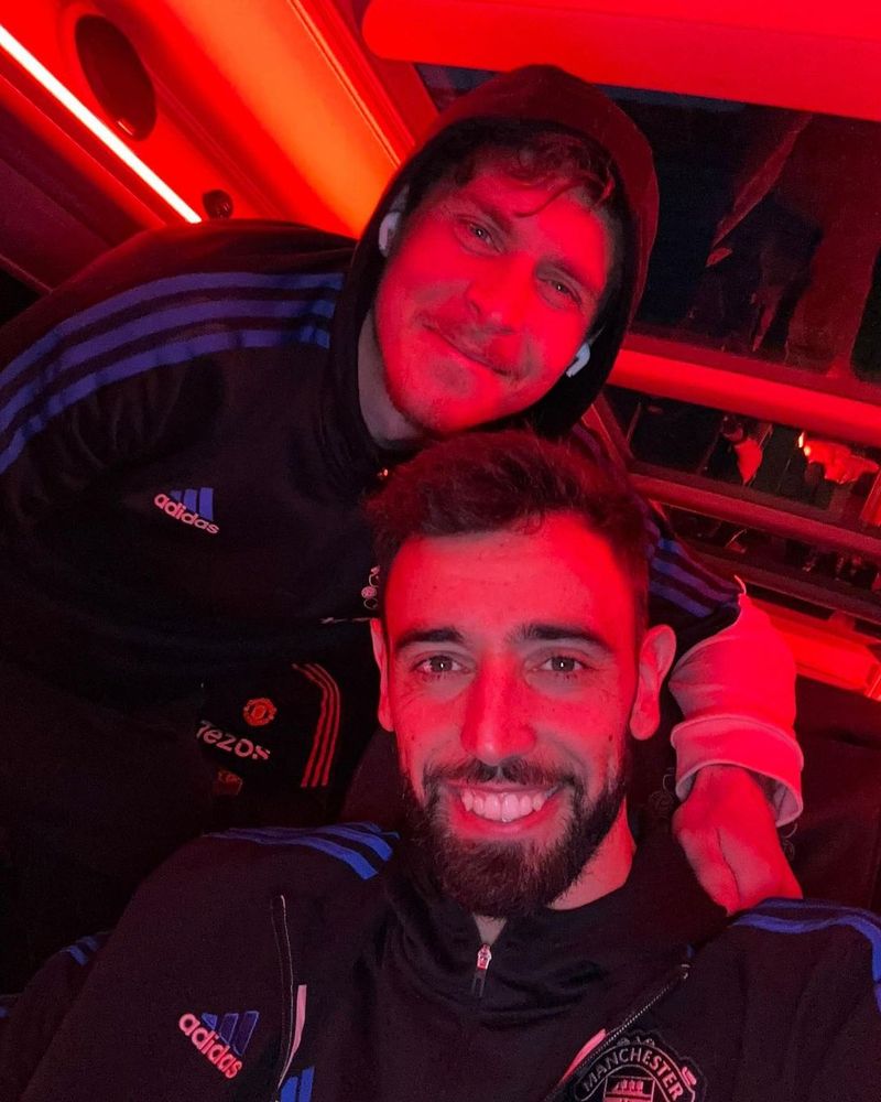 Bruno Fernandes și Victor Lindelof