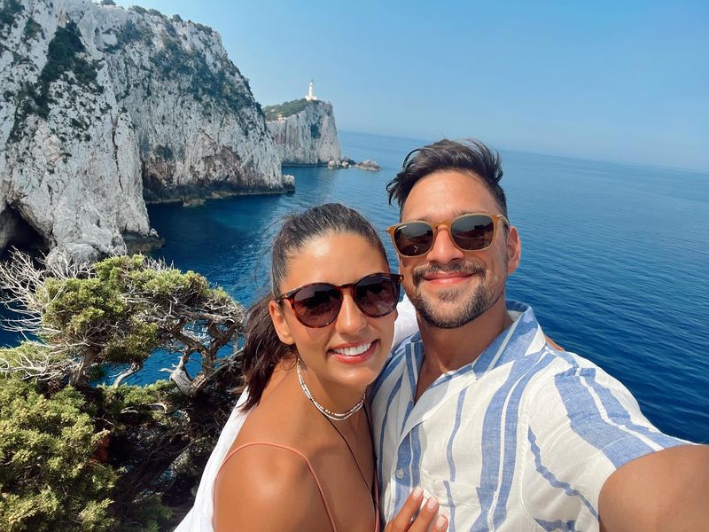 Bat clopotele de nuntă pentru Oana Moșneagu și Vlad Gherman