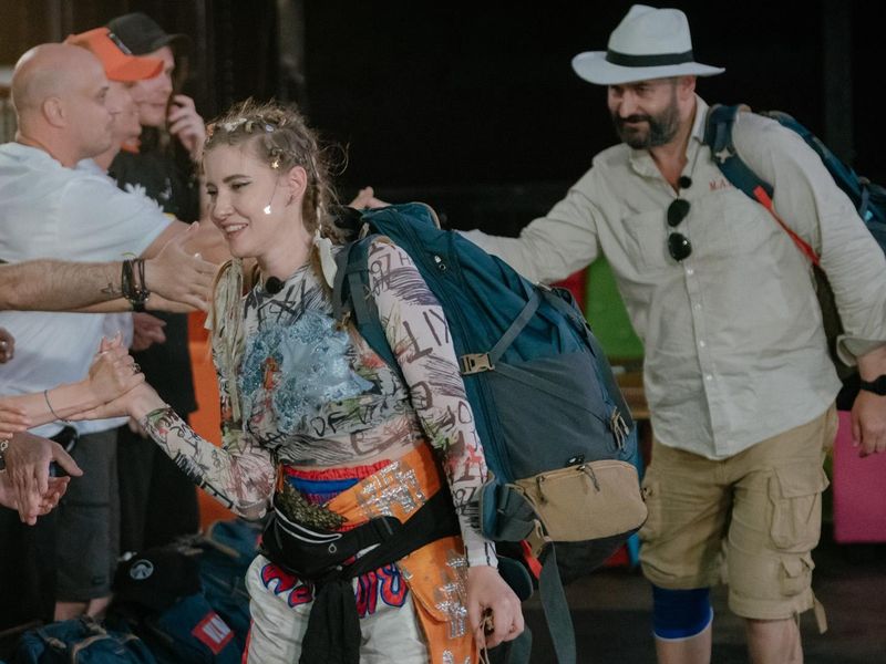 America express, 1 noiembrie 2023