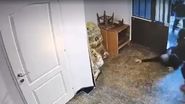 Imaginile surprinse de camerele de supraveghere, în momentul altercației dintre Liliana Popa și nepotul ei