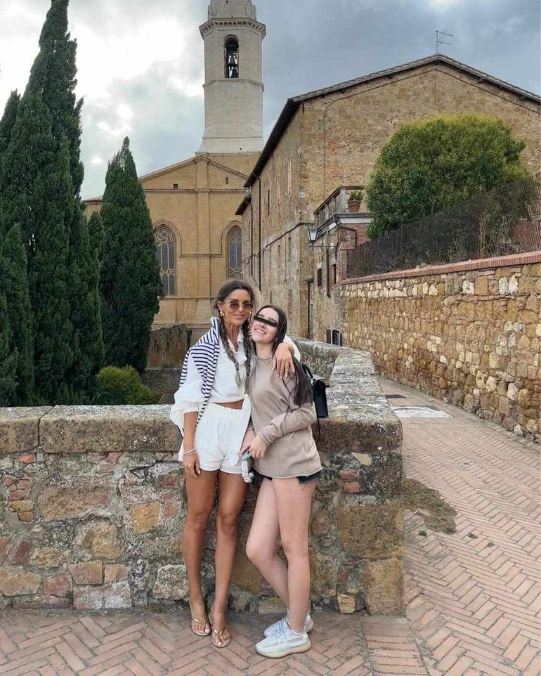 Denisa Nechifor împreună cu fiica ei denisa nechifor, denisa nechifor fiica, denisa nechifor si adrian cristea fiica, adrian cristea