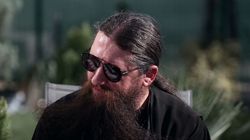 Umilința, cea mai importantă lecție pe care a primit-o Părintele Petru, în perioada când a stat pe Muntele Athos! A povestit exact cum se comportau călugării cu el: „Mă scoteau afară din strană, îmi spuneau că eu cânt fals”