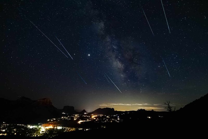 Leonide 2023 De unde poate fi văzută ploaia de meteori, care va atinge apogeul pe 17-18 noiembrie
