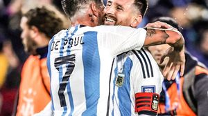 Lionel Messi și Rodrigo de Paul