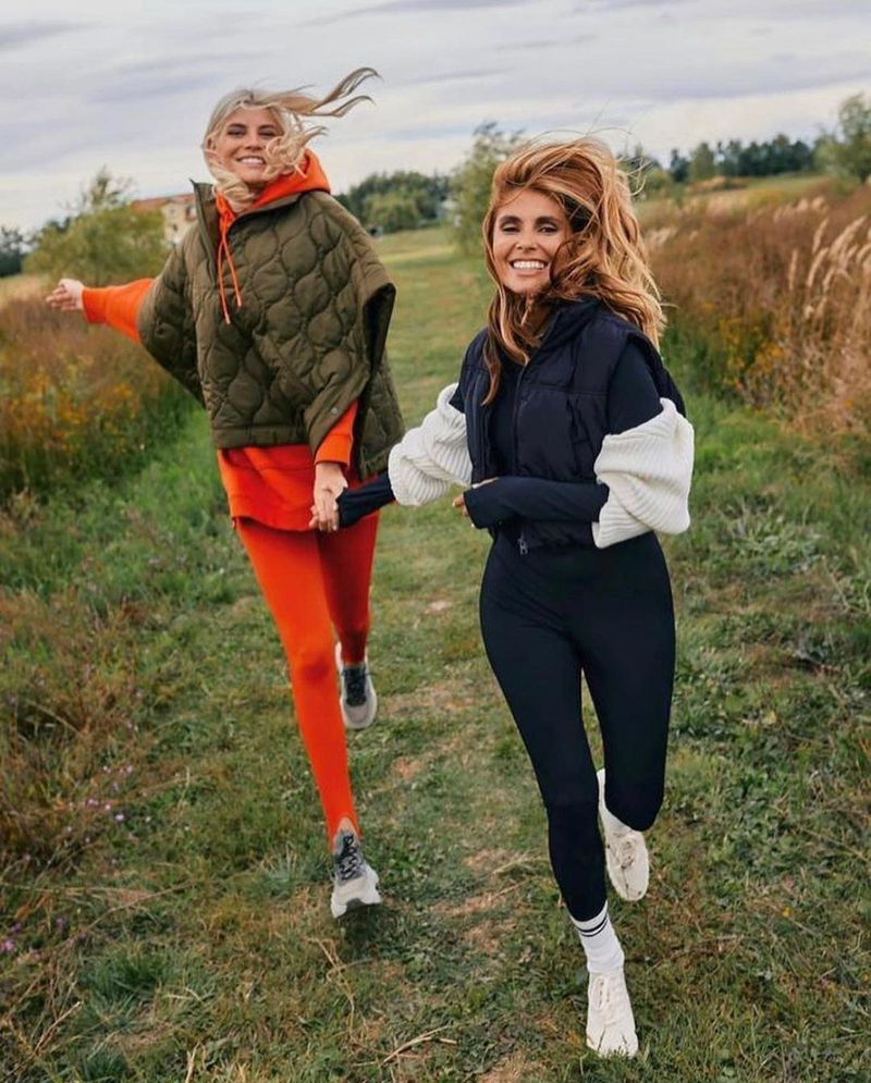 Sânziana Negru și Laura Giurcanu