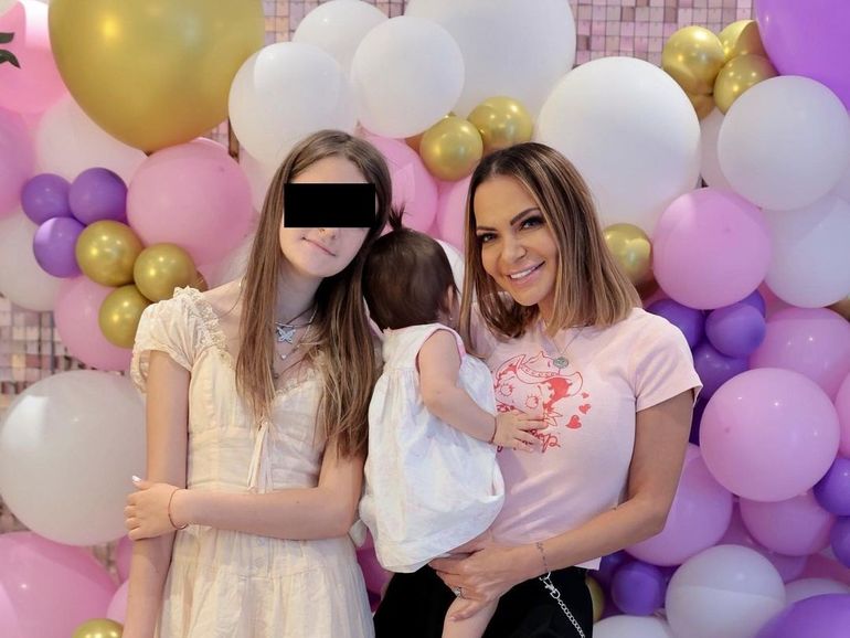 Andreea Antonescu, alături de fiicele sale, Sienna și Venice