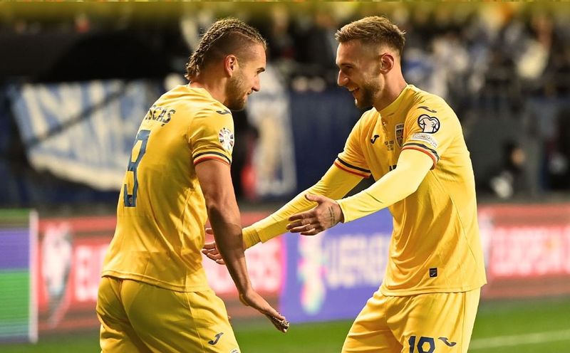 George Pușcaș și Denis Drăguș după golul egalizator