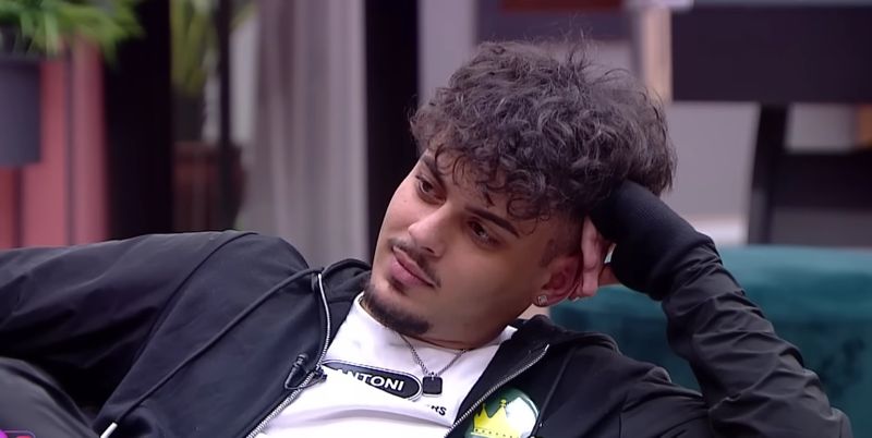 Patrick stârnește discuții între Vlada și Antoni